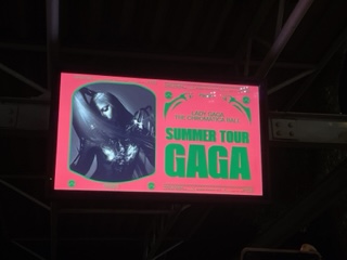 レディーガガに会ってきました!!!!!!!!!!!!!!!!!♥ | 株式会社 樋川自動車